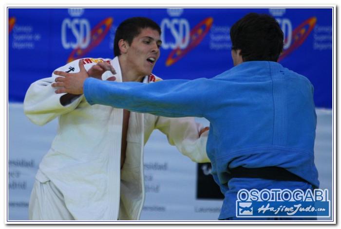 CEU2011 900138